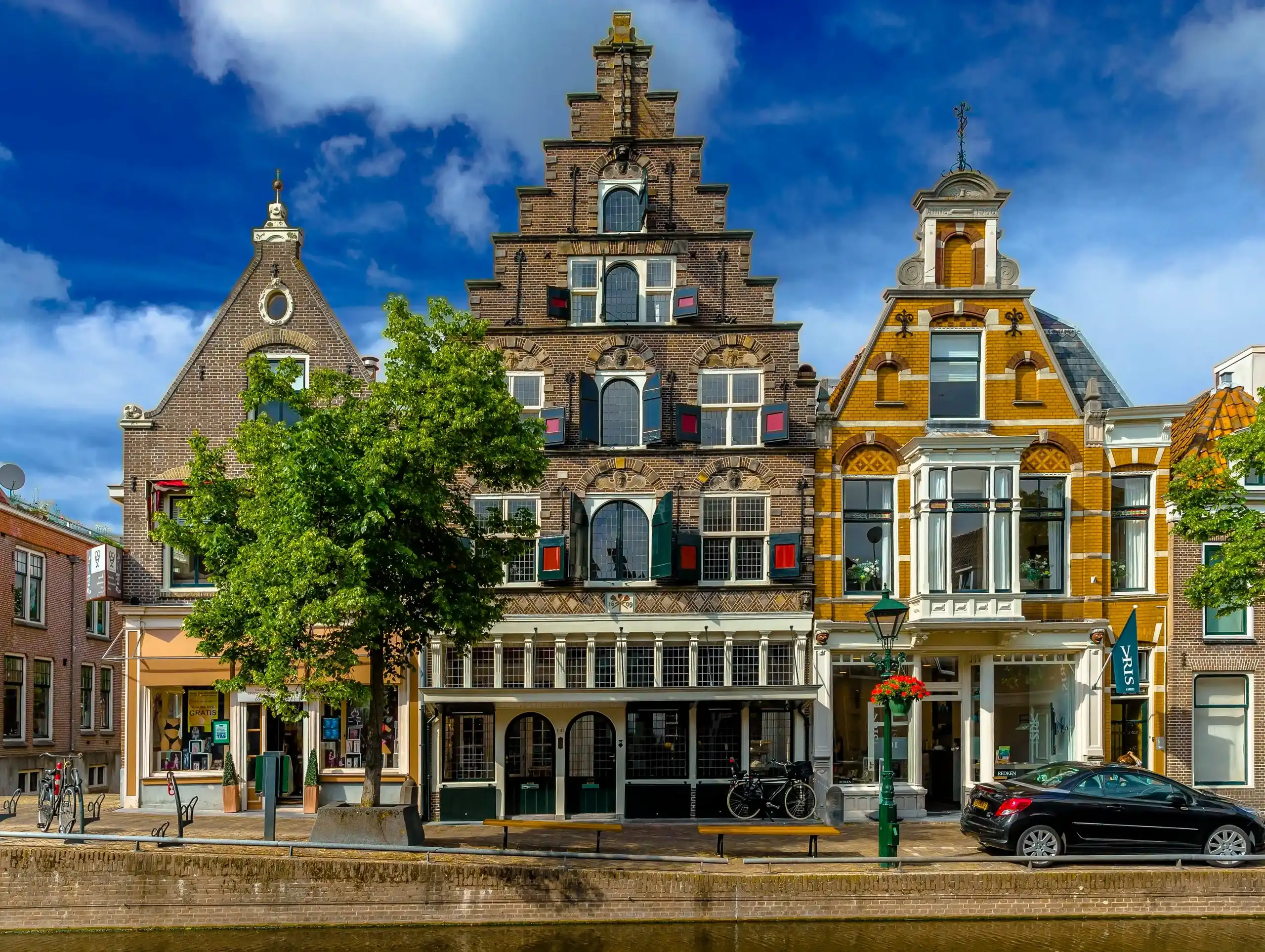 vooraanzicht huis met de schopjes Alkmaar